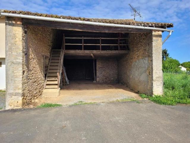 Maison vente à Parthenay, Champdeniers-saint-denis