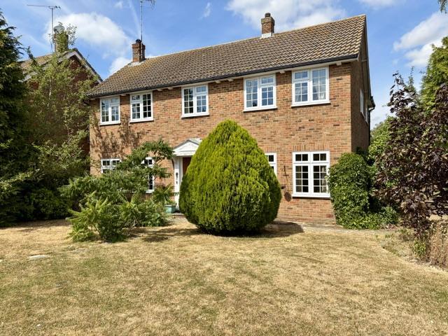 House for rent in Navestock Side, Essex
