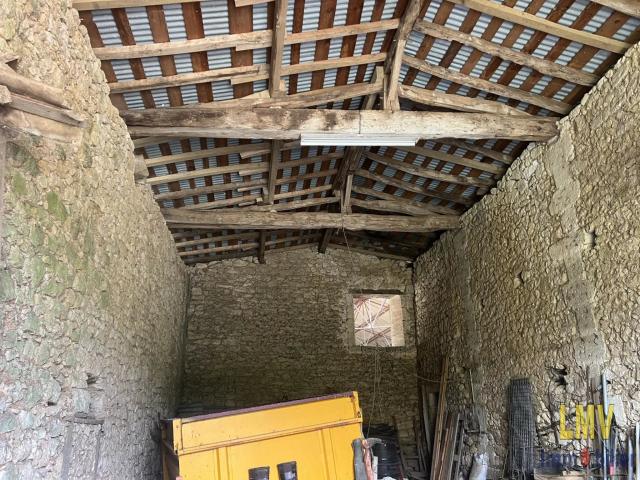 Garage vente à Libourne, Naujan-et-postiac