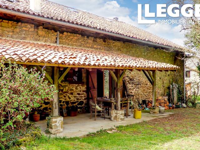 Maison vente à Rochechouart, Les Salles-lavauguyon