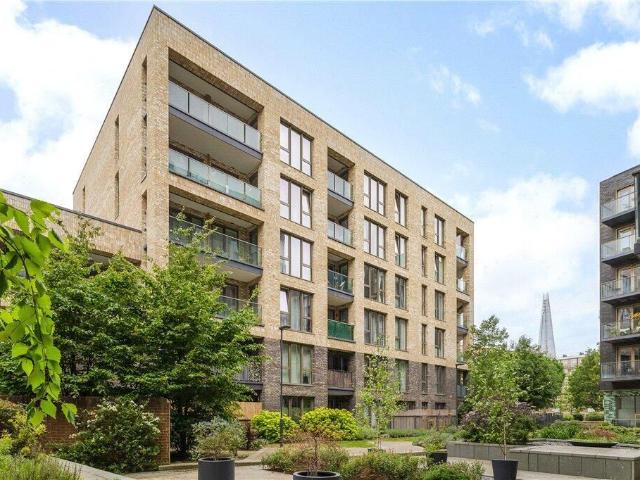 Studio for rent in Bermondsey Village, Greater London