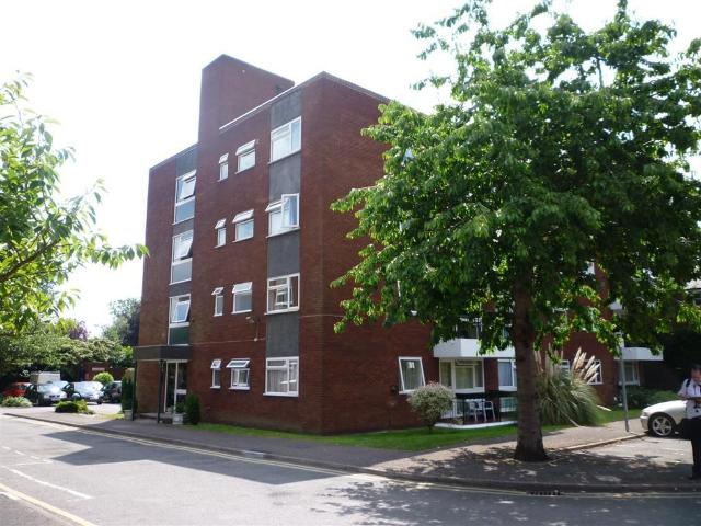 Apartment for rent in Southgate, Greater London