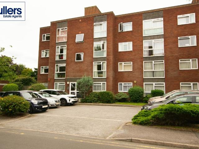 Apartment for rent in Southgate, Greater London