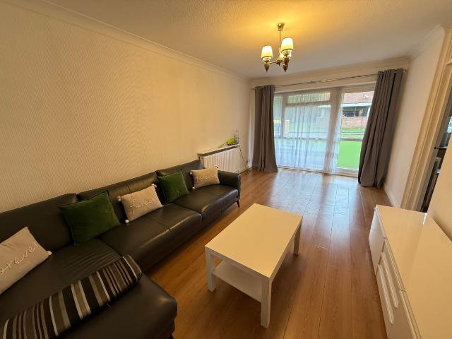 Apartment for rent in Southgate, Greater London