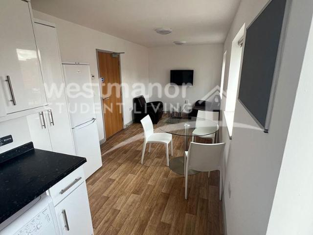 Apartment for rent in Bede Island, Old Wharf