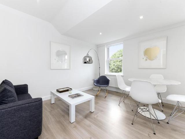 Apartment for rent in London Borough of Ealing, Greater London