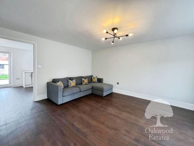House for rent in The Grange, Chalfont St. Peter