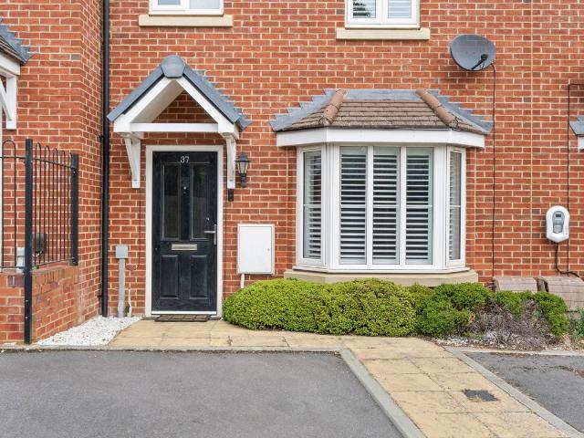 House for rent in Chalfont St. Peter, Denham