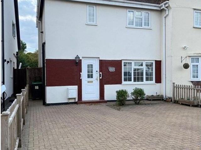 House for rent in Hook, Greater London