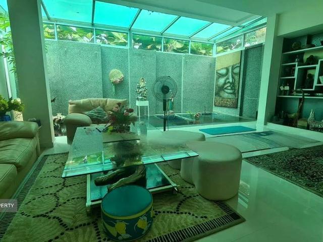 Detached House for sale