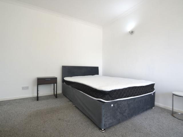 Apartment for rent in Ripley Springs, Row Town