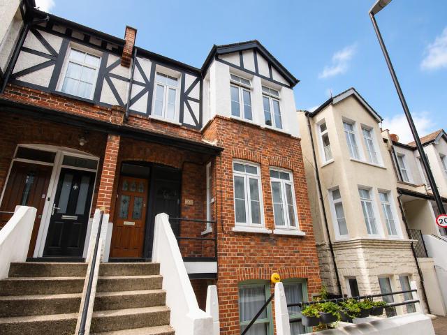 Apartment for rent in London Borough of Croydon, Thornton Heath