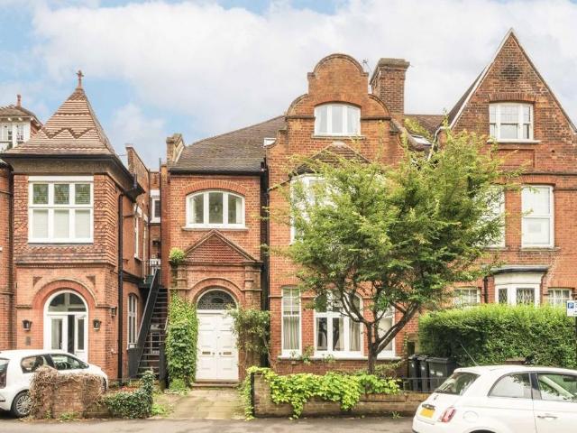 Apartment for rent in London Borough of Hounslow, Strand