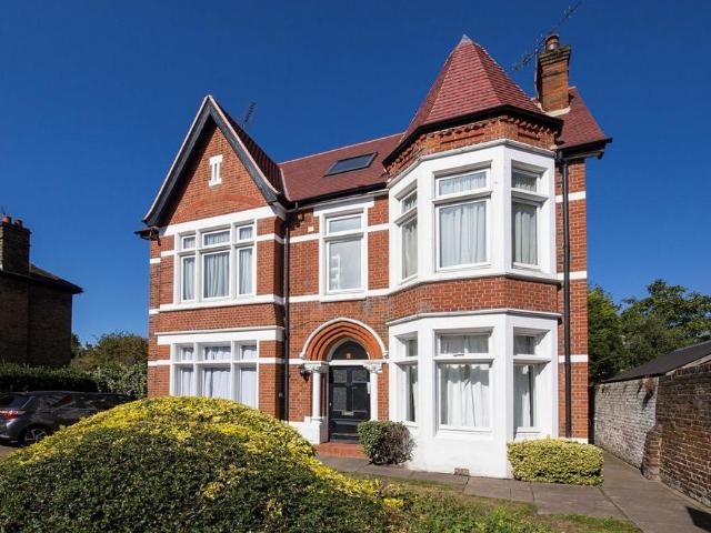 Apartment for rent in London Borough of Ealing, Greater London