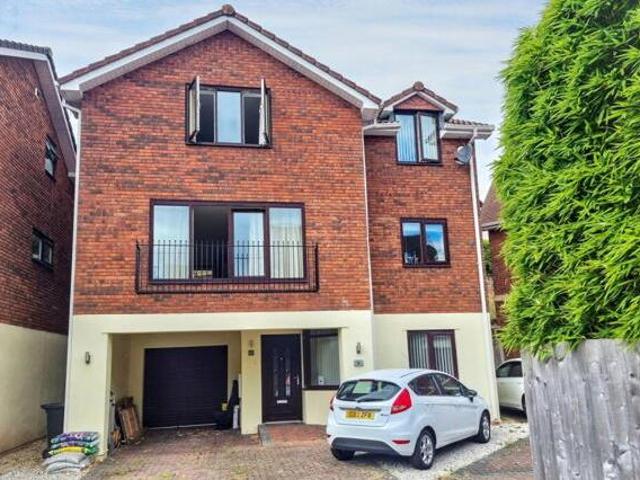 House for sale in Roselands, Livermead