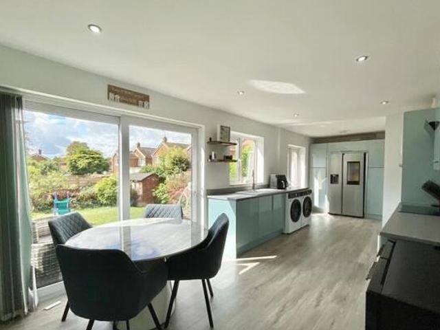 House for sale in Stone, Baswich