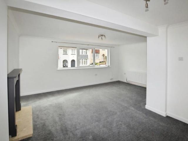 Townhouse for rent in Ellacombe, Torquay