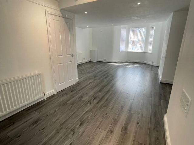 Apartment for rent in Claughton, Birkenhead