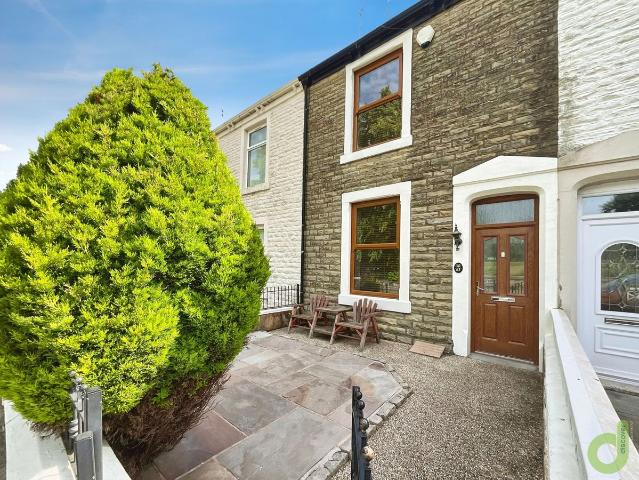 House for rent in Oakenshaw, Backburn