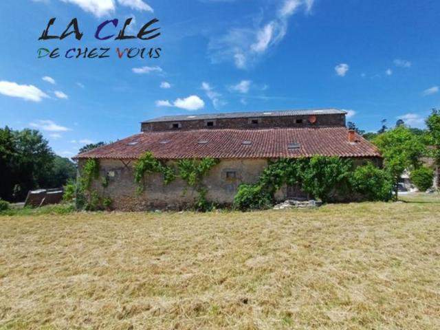 Maison vente à Fontenay-le-Comte, Loge-fougereuse
