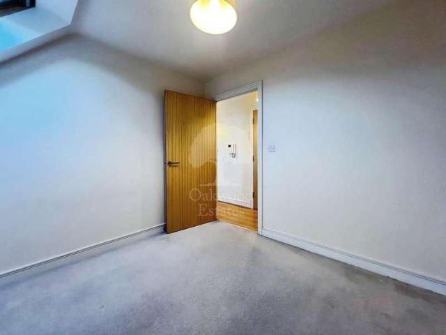 Apartment for rent in Beaconsfield and Chepping Wye Community Board, Widmer End