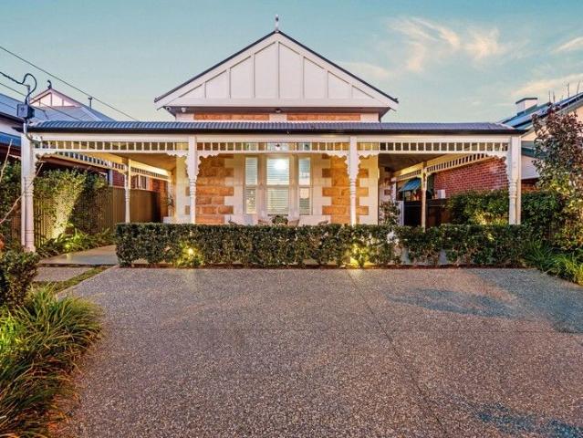 House for sale in City Of Charles Sturt, Horseshoe Creek