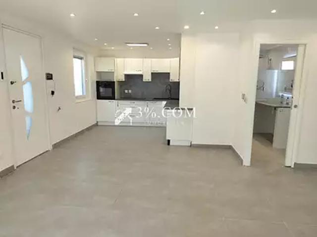 Maison vente à France métropolitaine, Granges-les-beaumont