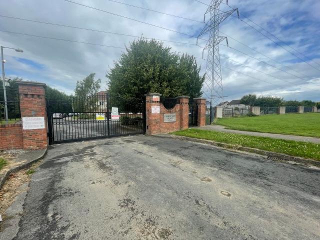 Apartment to rent in Bluebell, North Tipperary