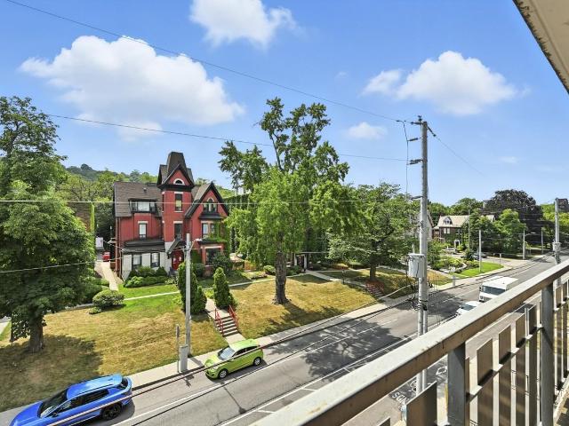 Apartment for rent in Ancaster, Ontario