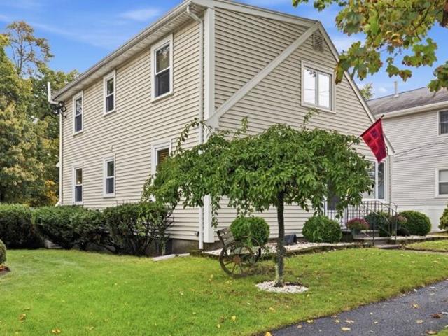 House for sale in Peabody, Essex County