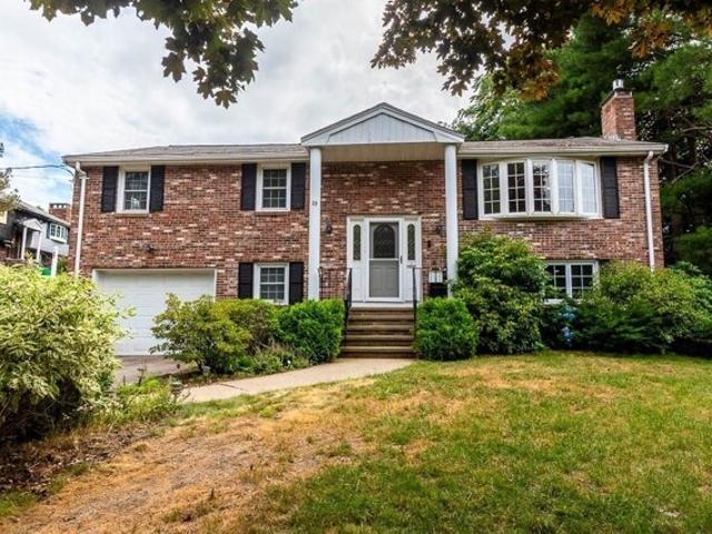 House for sale in Dedham