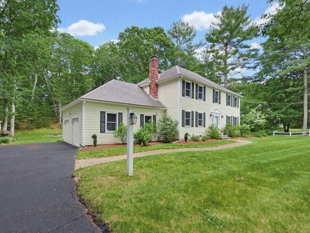 House for sale in Medfield, Massachusetts