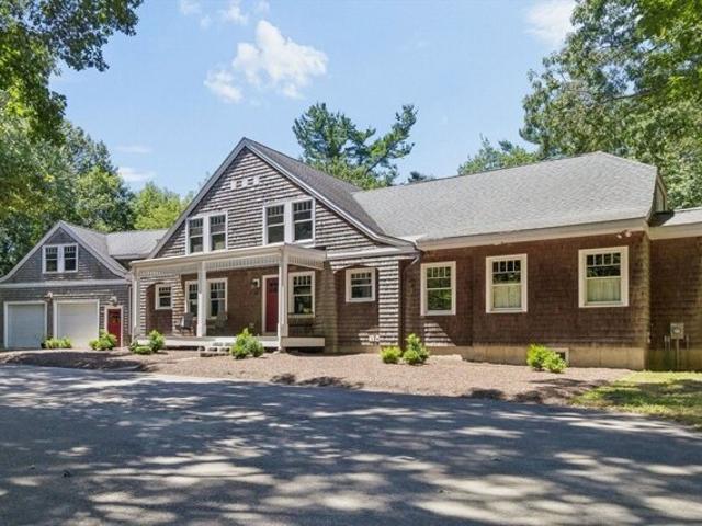 House for sale in Medway, Massachusetts