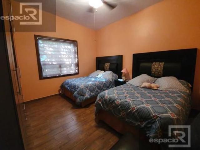 GRANJA EN VENTA EN COLONIA AEROPUERTO CON ALBERCA Y BODEGA