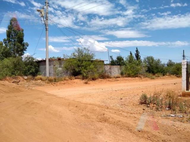 GRANJA EN VENTA EN LA SALIDA A ALDAMA CHIHUAHUA