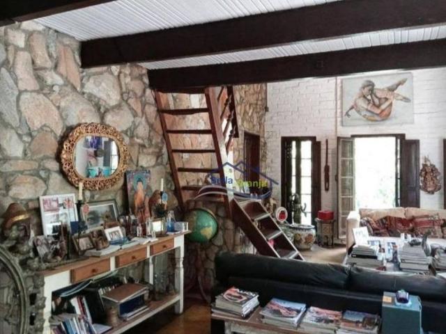 Casa aluguel em Embu das Artes