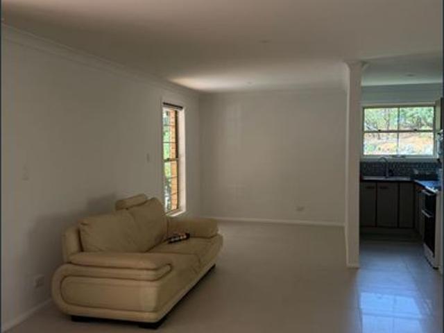 Granny Flat for rent in Gaven, Gold Coast City