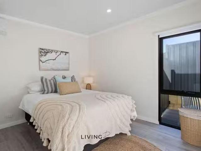 House for rent in Forrestfield, Western Australia