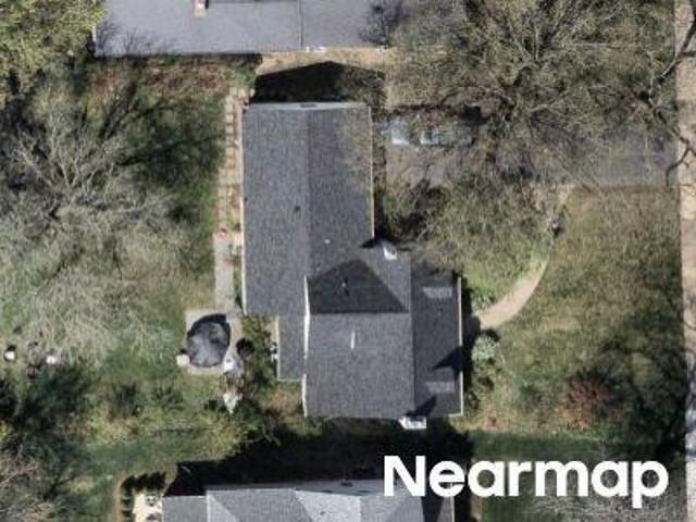 House for sale in Clarendon Hills