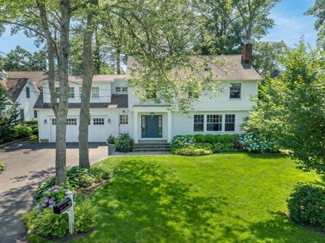 House for sale in Old Greenwich