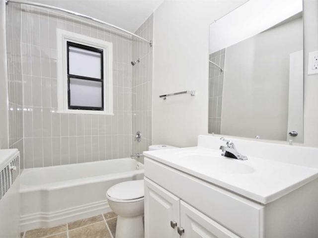 Apartment for rent in Ancaster, Ontario