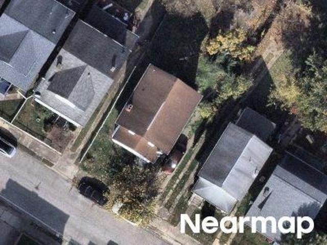 House for sale in Charleston, West Virginia