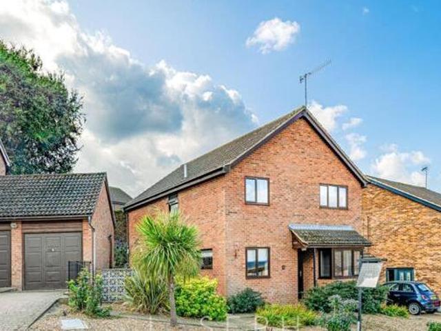 House for sale in Maidenhall, Key Street