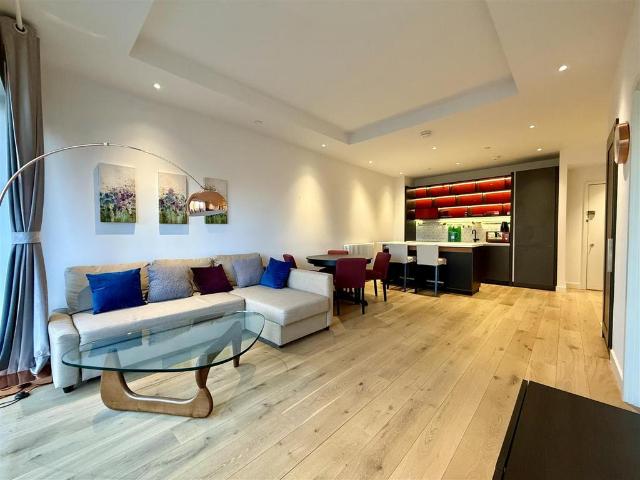 Apartment for rent in London City Island, Greater London