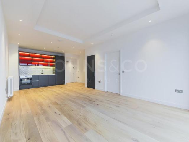 House for rent in London City Island, Blackwall