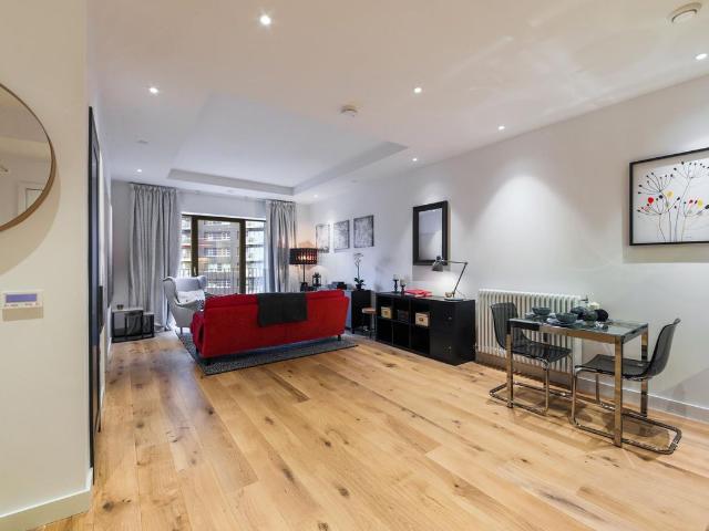 House for rent in Bromley-by-Bow, Poplar Grove