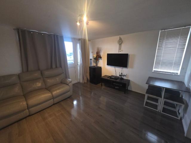 Apartment for rent in Little Ilford, Greater London