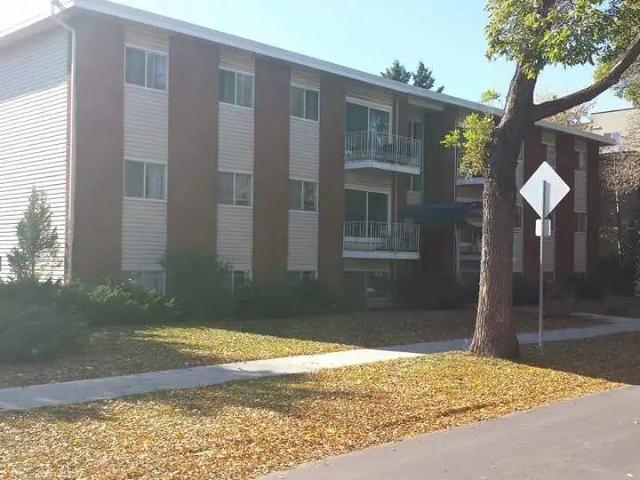 Apartment for rent in Queen Alexandra, Edmonton