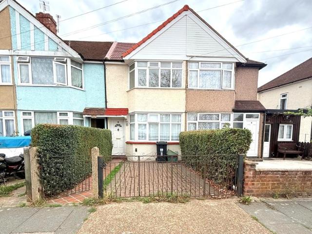 House for rent in London Borough of Hounslow, Feltham