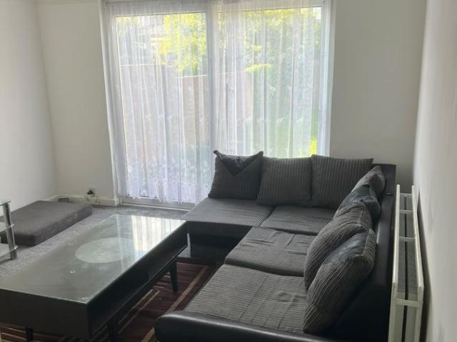 House for rent in London Borough of Hounslow, Greater London